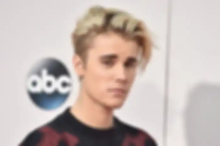 Cerita di balik #SelenaEndedJustinParty antara Selena Gomez dan Justin Bieber