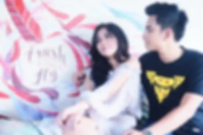 5 Selebgram yang Suka Pamer Kemesraan di Feed Instagram Mereka. Follow atau Enggak? Foto: Instagram: @rachelvennya