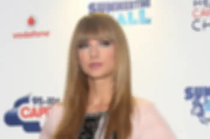 Taylor Swift's Red Carpet Style 2013