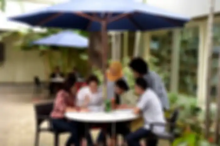 Aktif di kegiatan kemahasiswaan akan mendatangkan banyak manfaat.
