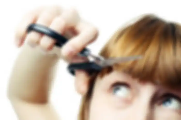 Tips Pertolongan Pertama Buat Poni Bermasalah