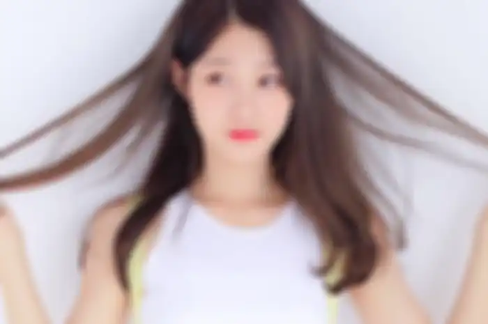 Model rambut yang cocok buat wajah kotak ala Jung Chaeyeon