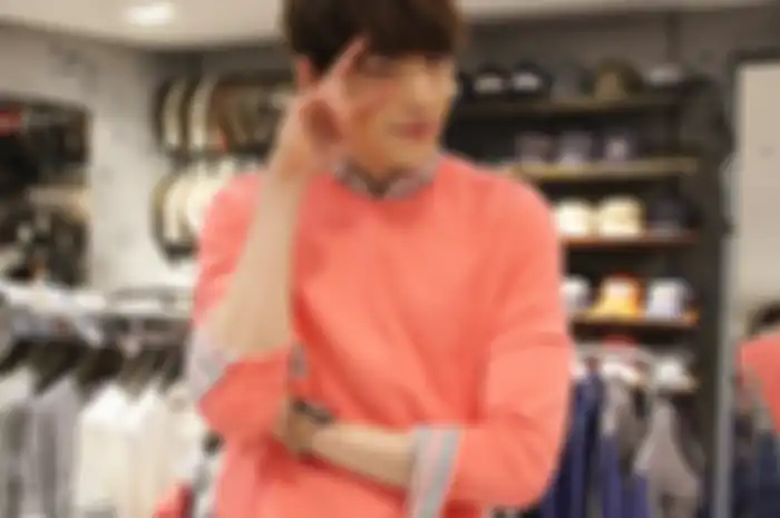 Kim Woo Bin: Pose Asik Waktu Difoto