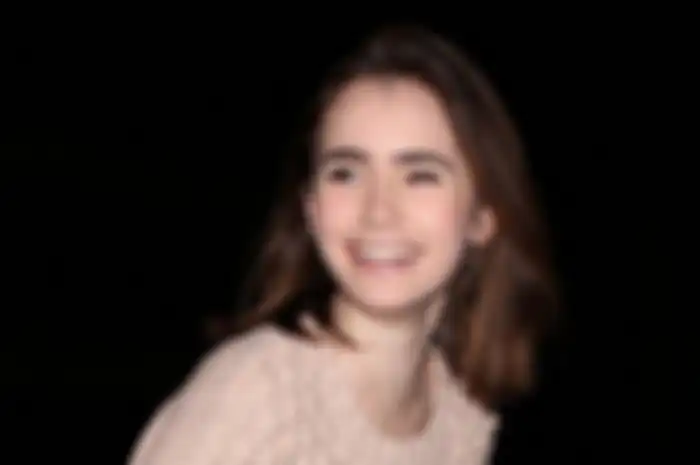 Lily Collins: Kencan Sama Pacar Baru