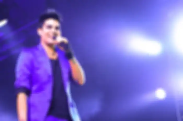 Adam Lambert Live In Concert Jakarta : Membius Mata, Memanjakan Telinga