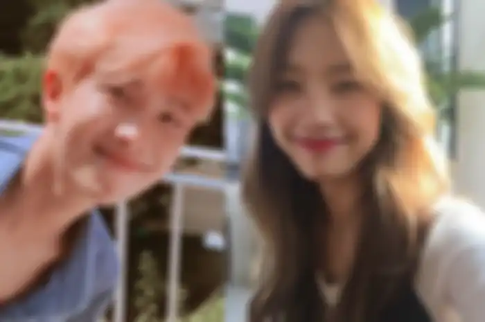 Kembaran cewek member BTS.