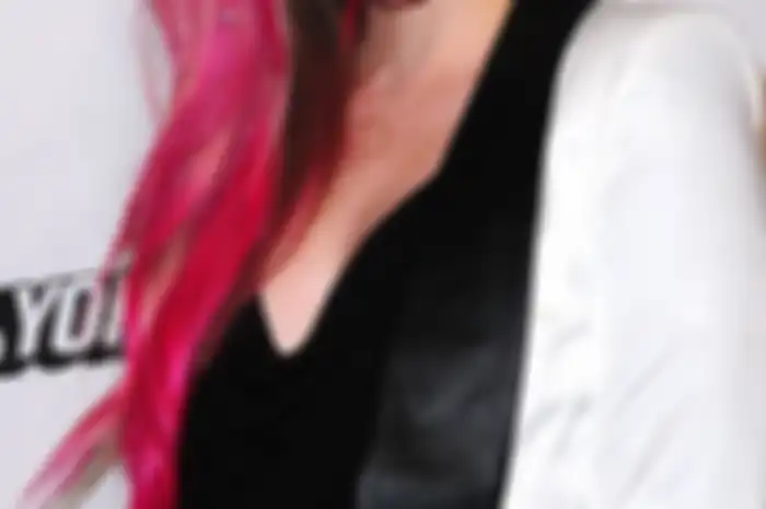 Keren Dengan Rambut Warna Warni