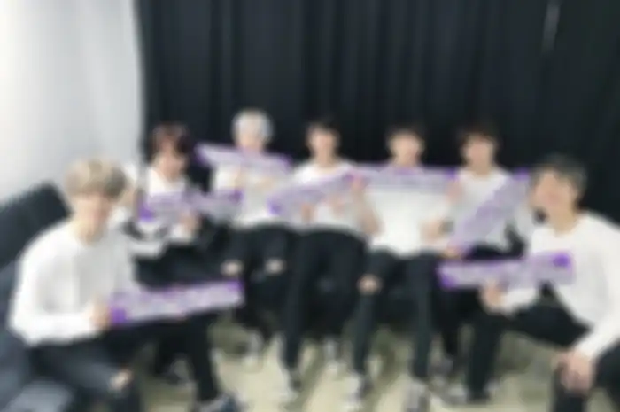 Wawancara BTS dengan BBC Radio 1.