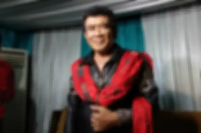 Rhoma Irama saat ditemui Grid.ID di belakang panggung acara 'Happy New Year Indonesia 2018' di Monumen Nasional, Jakarta Pusat (31/12/2017).