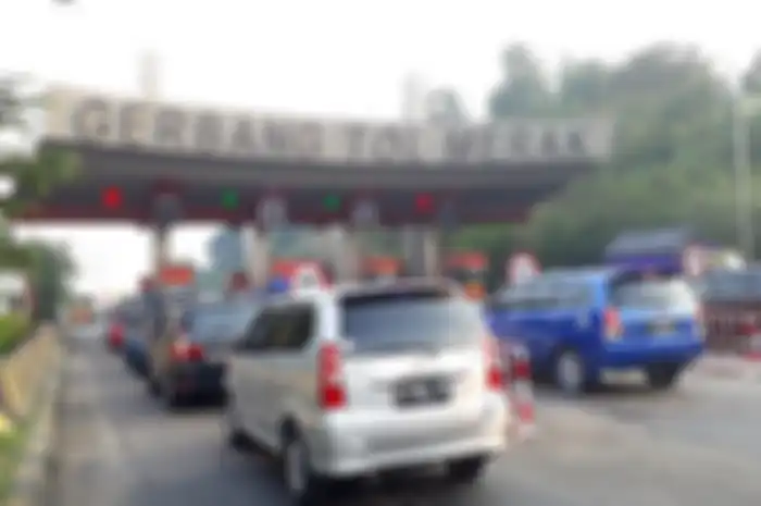Kondisi di gerbang tol Merak