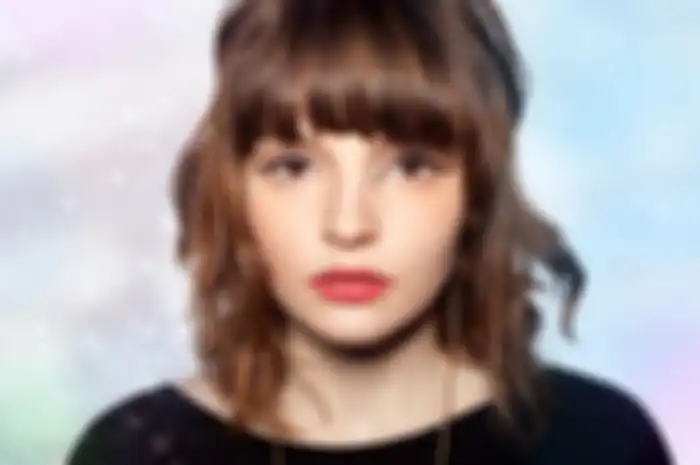 Vokalis Chvrches Tolak Jual Musik Mereka dengan Unsur Seks