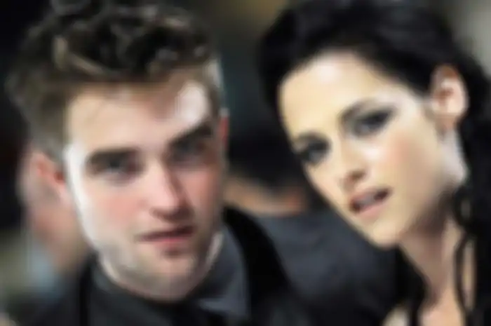 Penulis Twilight Saga Muak Dengan Kristen Stewart dan Robert Pattinson