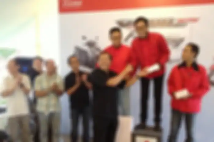 VARIO 125 ANYAR TEMUS 76 KM PER LITER