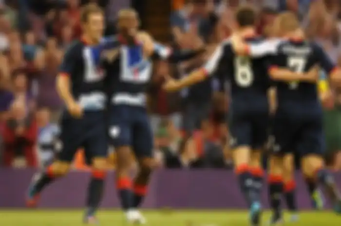 Gol Sturridge Singkirkan Uruguay