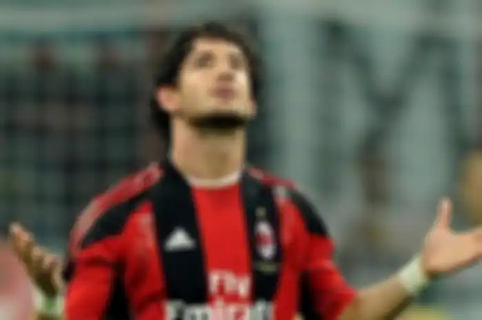 Max Allegri Pato Pasti Bertahan