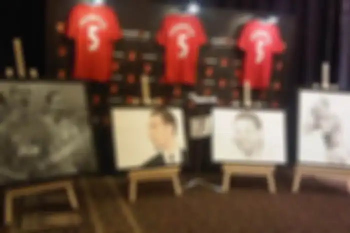 Lelang Amal dari Rio Ferdinand