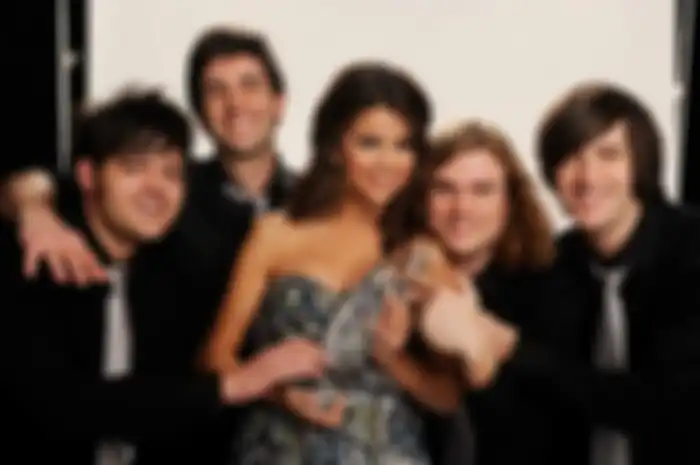 VIDEO Kejutan Untuk Selena Gomez di People s Choice Awards 2011