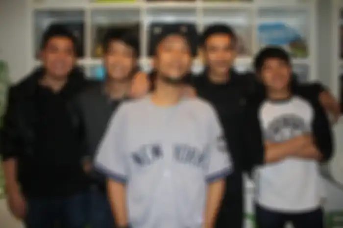 Metro Cinta dan Slank