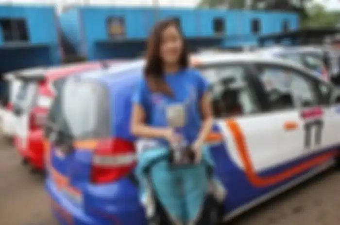 Clio Tjonnadi: Hobi Ngebut, Nyalip dan Nikung