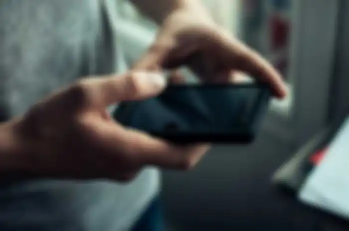 Buat Lo yang Suka Sexting.