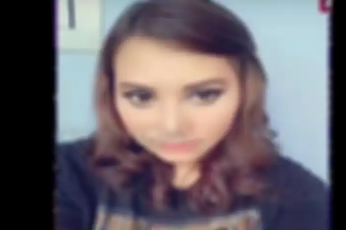 Anastasia Wella dengan pribadi Saraswati. 