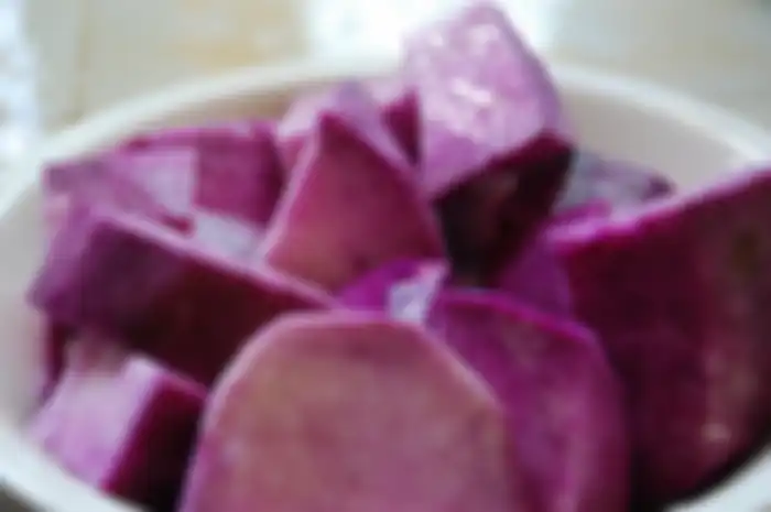 Ubi setelah dipotong-potong (foto: mylittlevegetablegarden)
