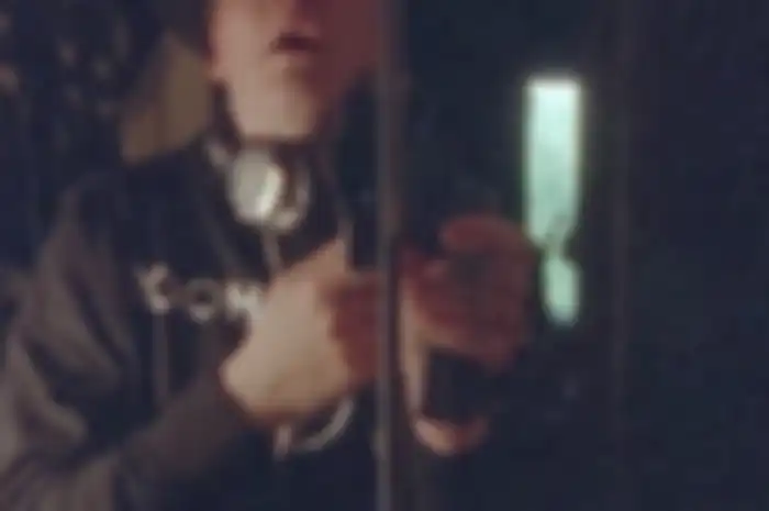 matt skiba blink-182 di video klip Home is Such a Lonely Place