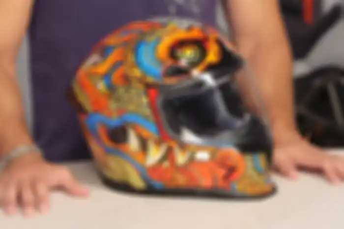 Helm Barong