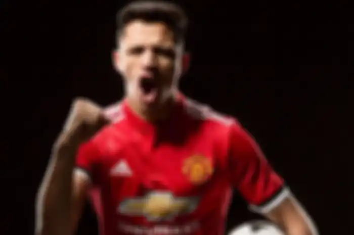 Jersey Sanchez Ludes Terjual