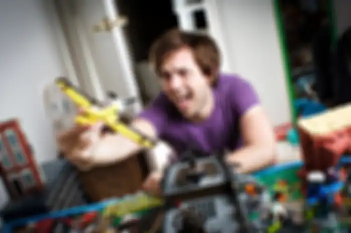 Main LEGO banyak manfaatnya, lho
