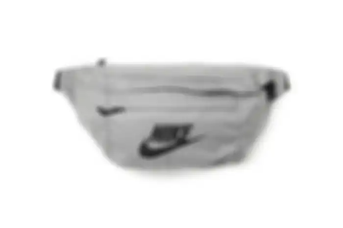 Hip Pack Baru Nike Sportswear (Foto: Hypebae)