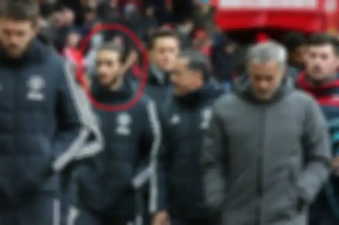 Sosok Muda yang Juga Cinta Sepak Bola