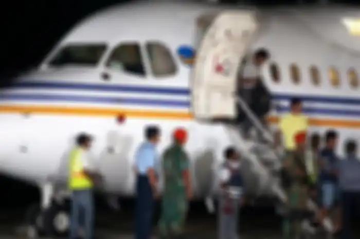 Warga Negara Indonesia yang sempat disandera kelompok Abu Sayyaf di Filipina tiba di Lanud Halim Per