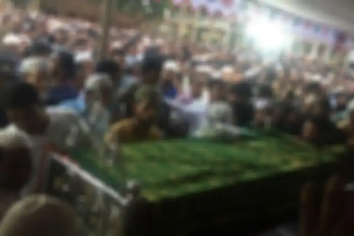 Ribuan orang melayat Nusrat Rafi yang dikebumikan pada Kamis (11/4/2019) lalu.