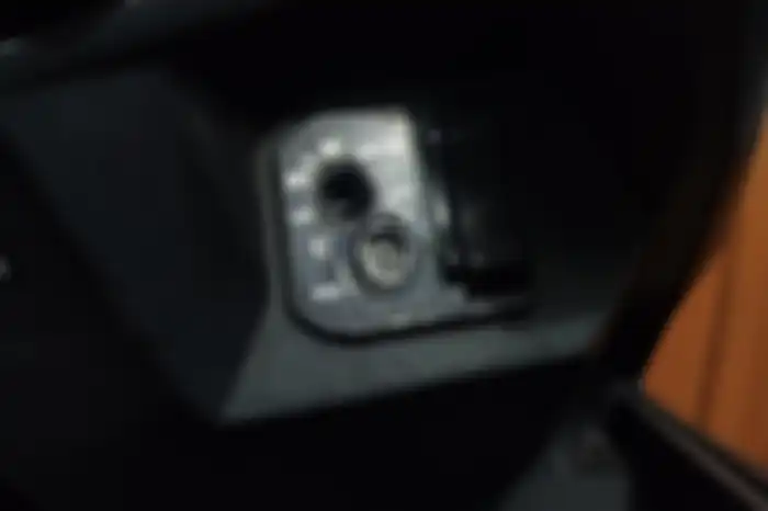 Ilustrasi kunci kontak motor dengan shutter key, belum tentu aman dari maling motor