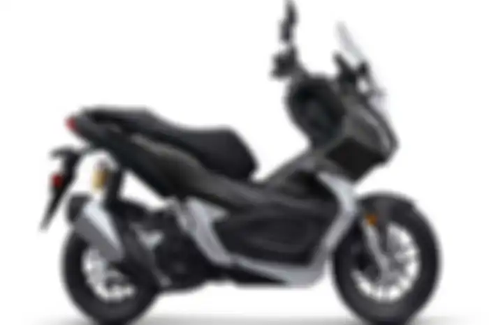Honda ADV150 didukung mesin 150cc SOHC, eSP berpendingin cairan.