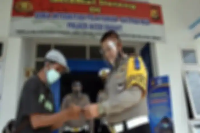Polres Aceh Barat bagi SIM gratis untuk penyandang disabilitas.