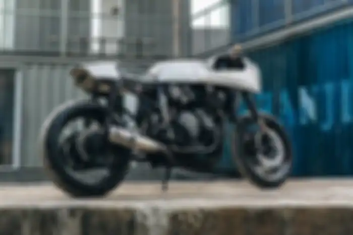 Motor custom Yamaha Fazer 600 cafe racer, rangka custom 90 persen dan body full aluminium