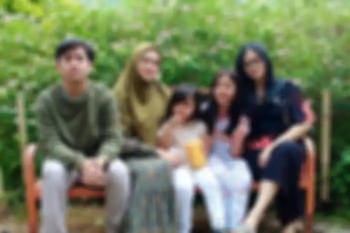 Mulan Jameela dan anak-anaknya