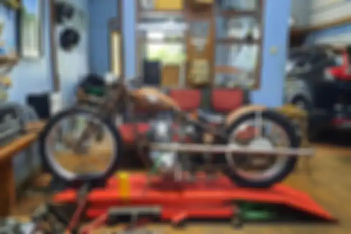 Salah satu motor custom chopper garapan Tole Motorworks