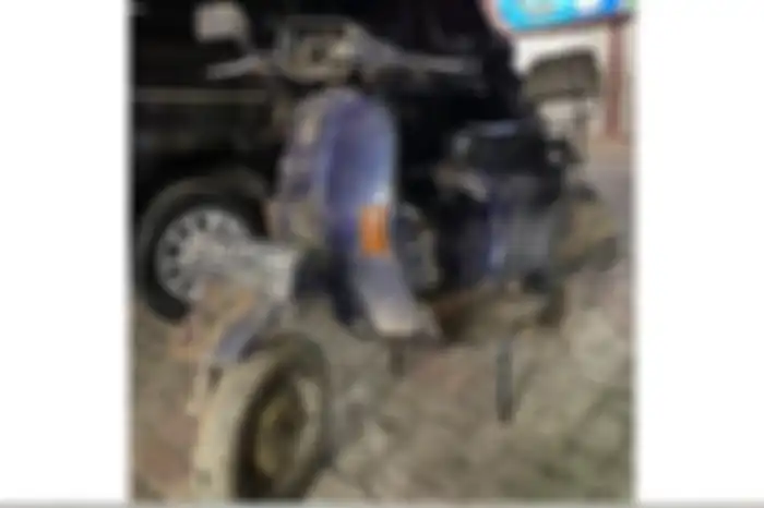Kondisi Vespa PS 150 milik pak Husein sebelum direstorasi