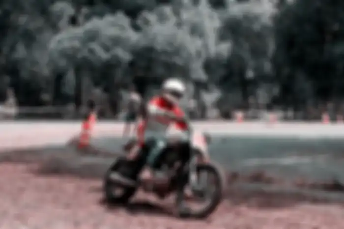 Royal Enfield Bullet 350 custom milik BBMC Indonesia Racing Division turun di balap Slide On Suday kelas Big Bor