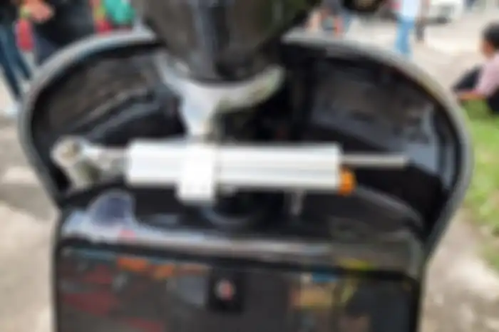 Dipasang stabilizer Moto 1 yang dipegang breket Gamegasetya +62.