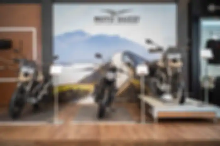 Beli motor baru Moto Guzzi kena cashback dan cicilan ringan bulan Agustus 2022 ini.