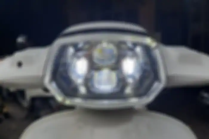 Headlamp daymaker LED Zelioni ditemani list LED SIP.