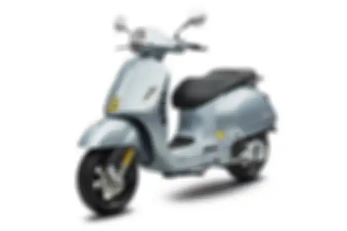 Vespa GTS Super Tech 300.