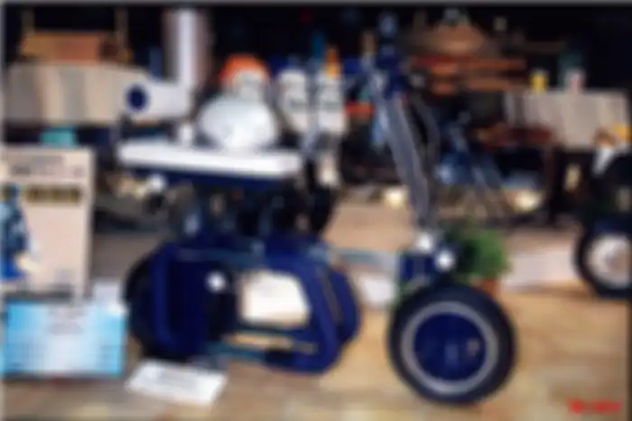 Honda E-Dax pada pameran Tokyo Motor Show ke-35 tahun 2001