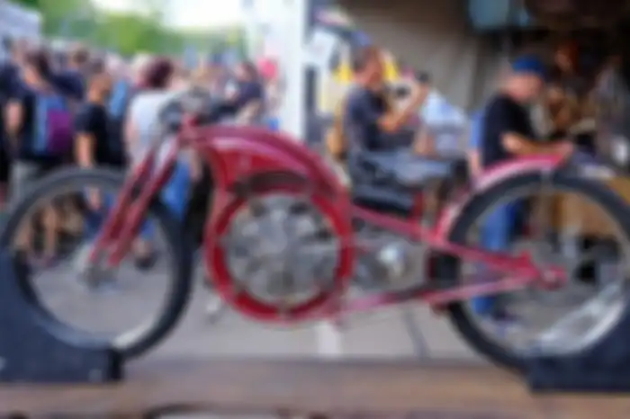 Motor custom dengan mesin pesawat terbang jadi sorotan di even Glemseck 101 International Cafe Racer Sprint