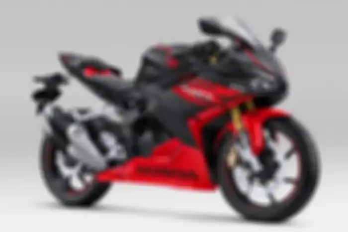 Honda CBR250RR 2022 varian SP Quick Shifter.