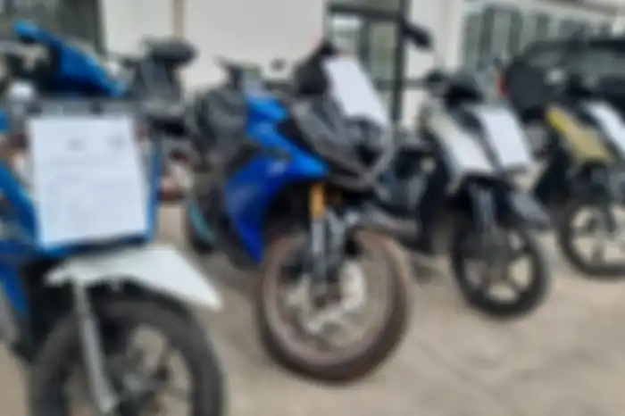 Lelang motor sport di Balai Lelang Caready.
